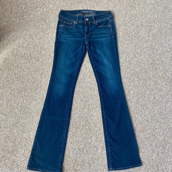 AE American Eagle Outfitters Jeans Kick Boot Size 2 Dark Wash - Picture 1 of 9